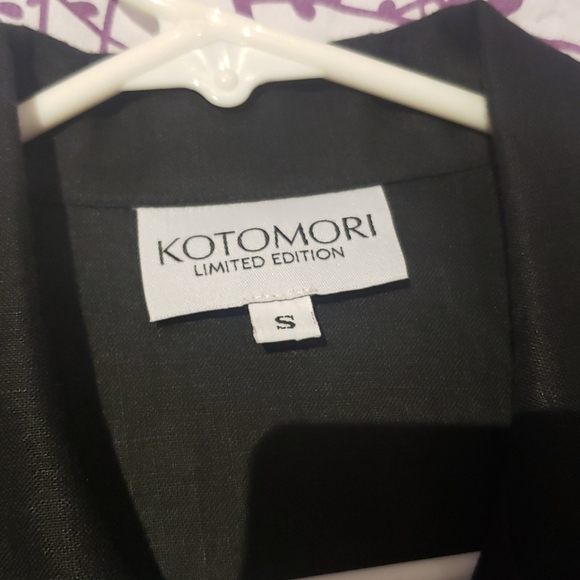 Dragon Linen Button-Down - Picture 6 of 11